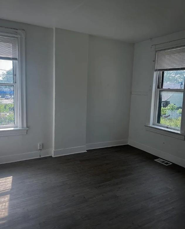 Foto del edificio - 824 Canaan Ave