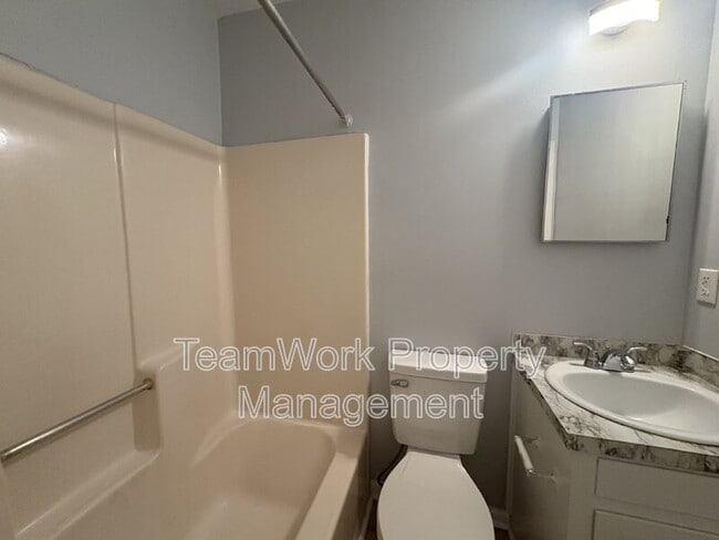 Foto del edificio - 121 Canvasback Dr