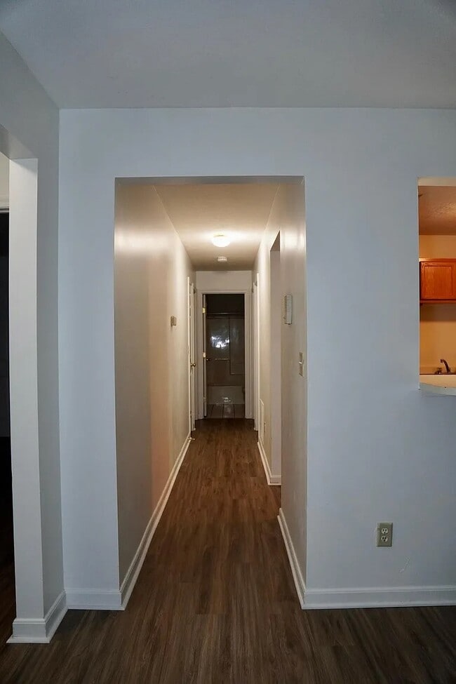 Foto del edificio - 140 Northridge Dr
