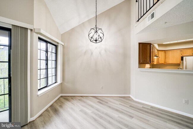 Building Photo - 7005 Birkenhead Pl