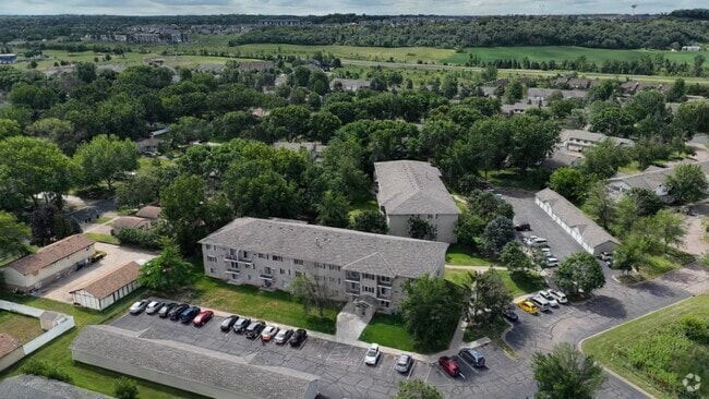  - Arlington Ridge Apartments