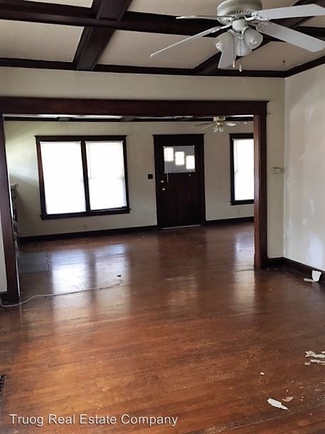 Building Photo - 4400 Belleview Ave