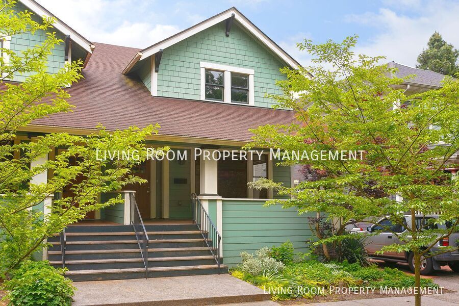 Foto principal - 4518 NE Cleveland Ave