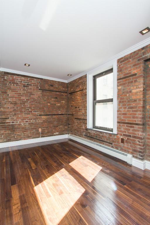 Building Photo - 124 Ridge St