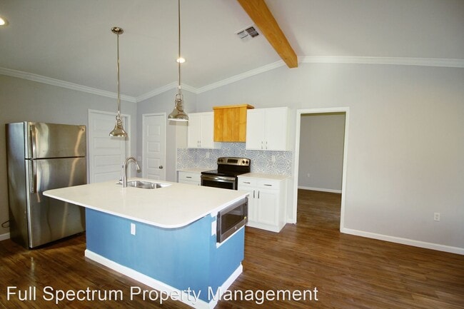 Building Photo - 3 br, 2 bath House - 4326 Flint Hill