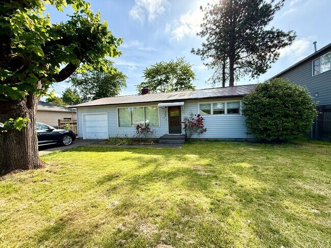 Foto del edificio - Updated 3 Bedroom House in Powellhurst-Gil...