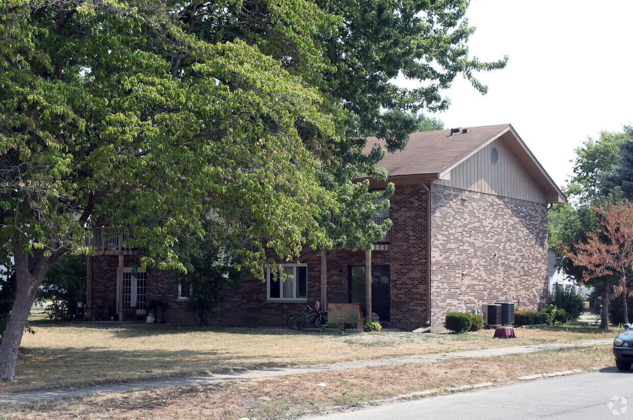 90 S Grant St, Martinsville, IN 46151 Apartments in Martinsville, IN