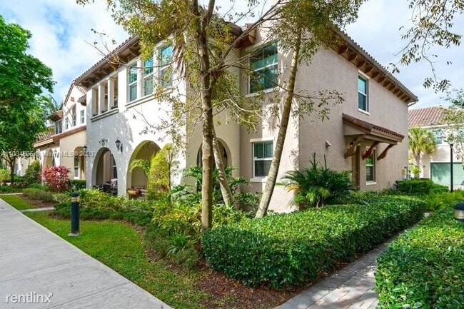Building Photo - 4 br, 2.5 bath House - 2983 ST John