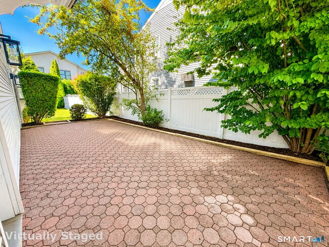 Photo - 21 Neil Ln (Greenwich, CT) Apartment