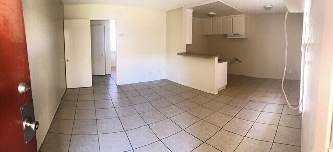 Foto del edificio - 943 E Ave R