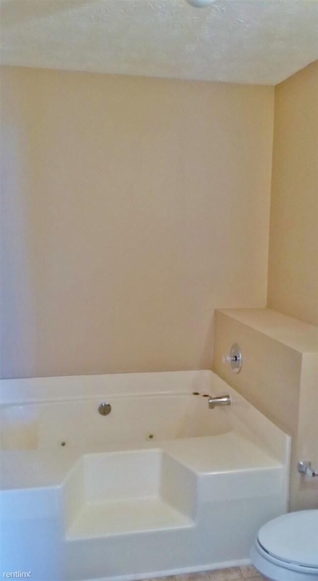 Building Photo - 8467 Hightower Trl