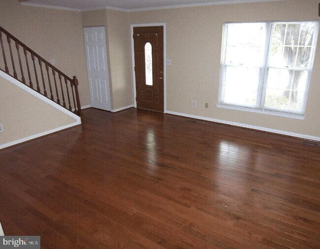 Building Photo - 16 Clearlake Ct