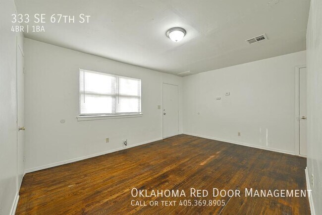 Foto del edificio - 333 SE 67th St
