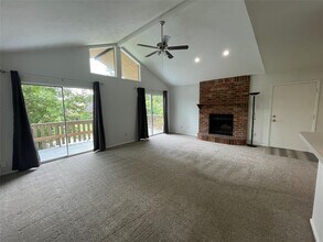 Building Photo - 2A Thunderbird Dr