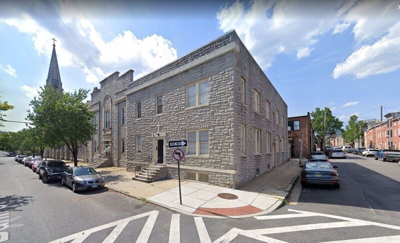 Foto principal - 1730 Bank St