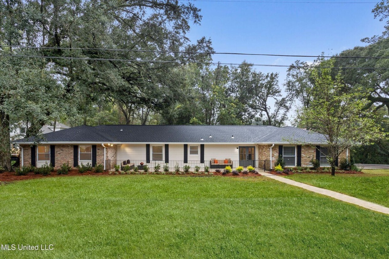 Foto principal - Beautifully Remodeled Home in Historic Gul...