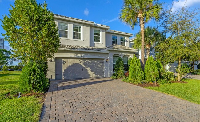 Foto del edificio - 3813 Greenway Dr