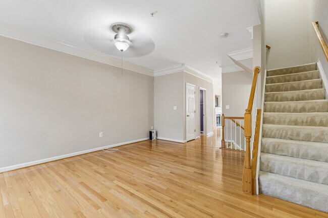 Foto del edificio - 126 Cameron Station Blvd