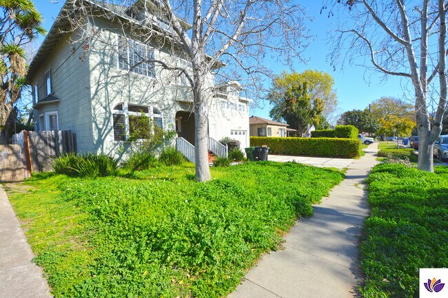 Foto del edificio - 2254 Wellesley Ave