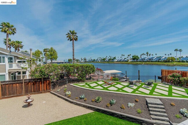 Foto del edificio - 1515 Willow Lake Rd