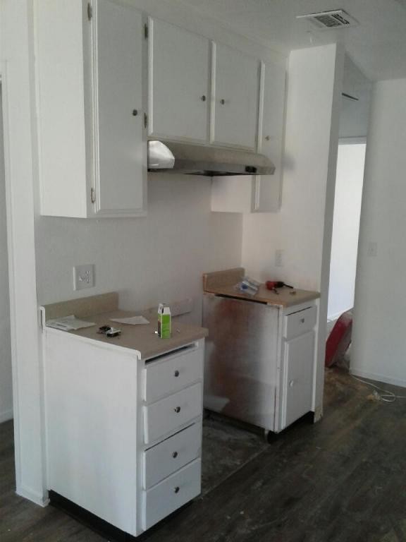 Building Photo - 851 N Bengston Ave