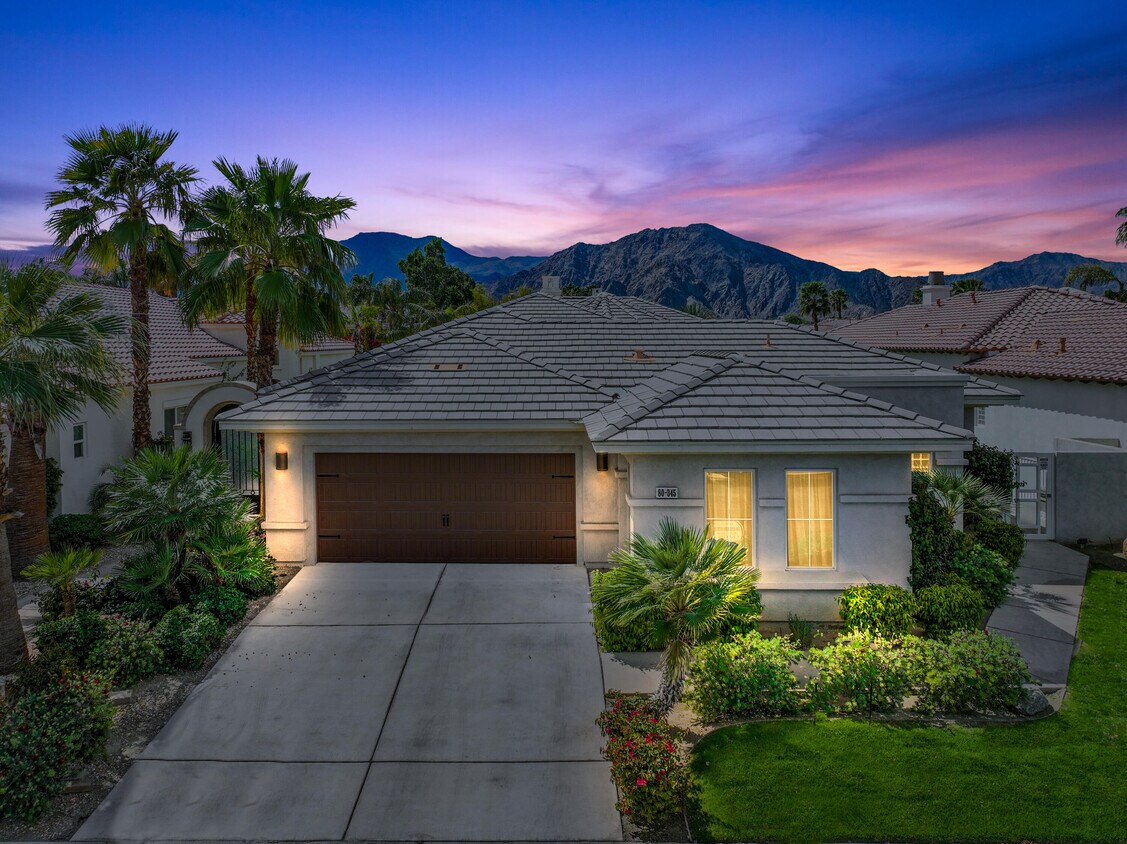 Foto principal - 80345 Torreon Way