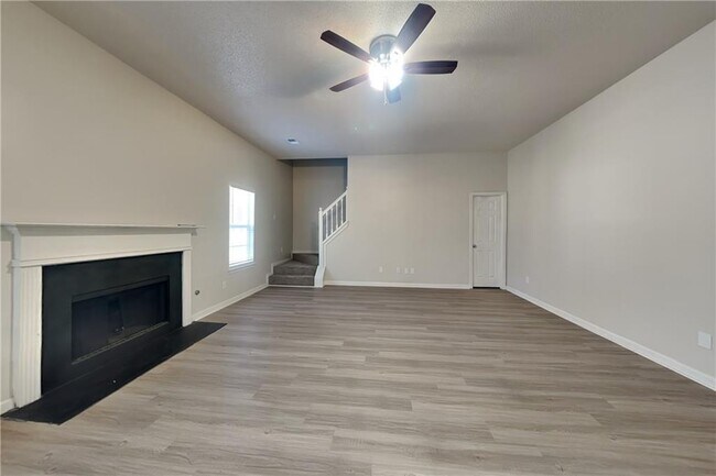 Foto del edificio - 137 Legend Creek Dr