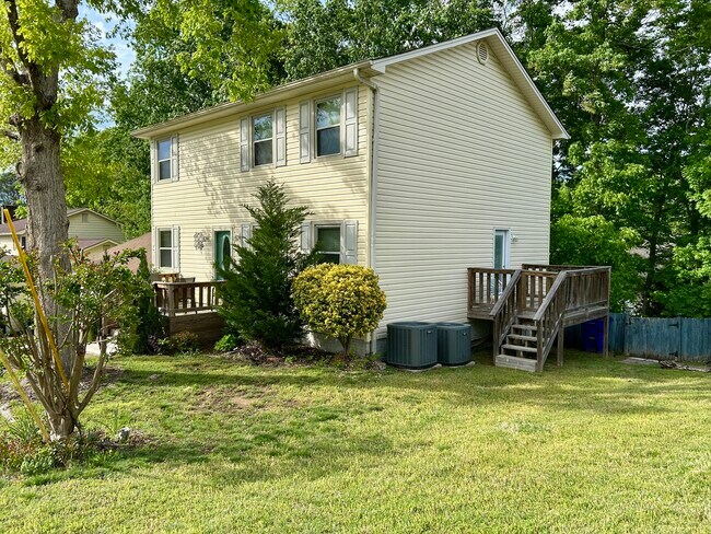 Foto del edificio - 4738 Cree Ln NW