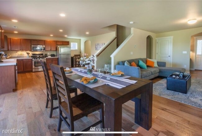 Building Photo - 3 br, 3 bath House - 802 Panorama Ridge