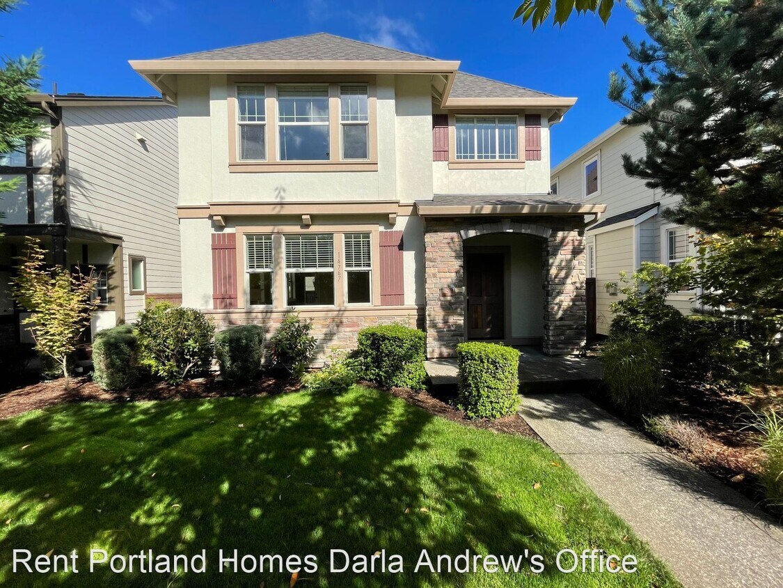 Foto principal - 4 br, 2.5 bath House - 14767 NW Cosmos St