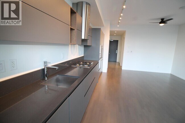 Photo du bâtiment - 133 E 8th Ave