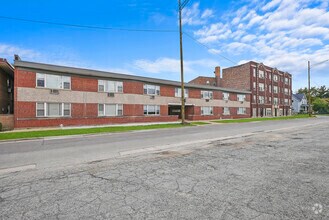 Building Photo - 6606 Windsor Ave