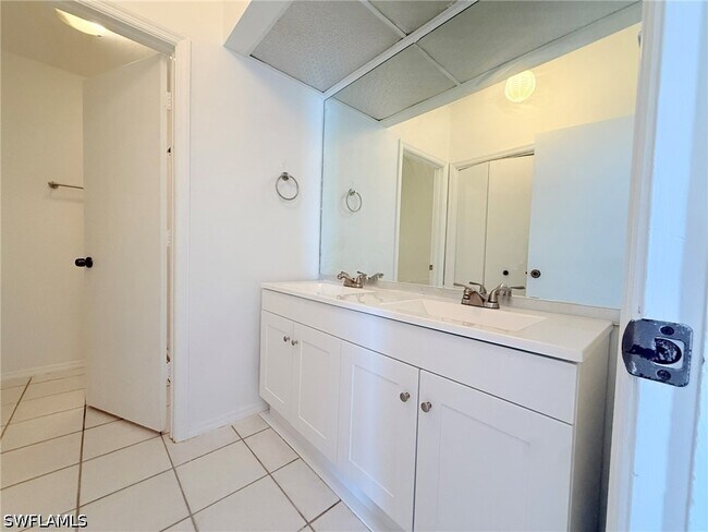 Foto del edificio - 27501 Playa Del Rey Ln