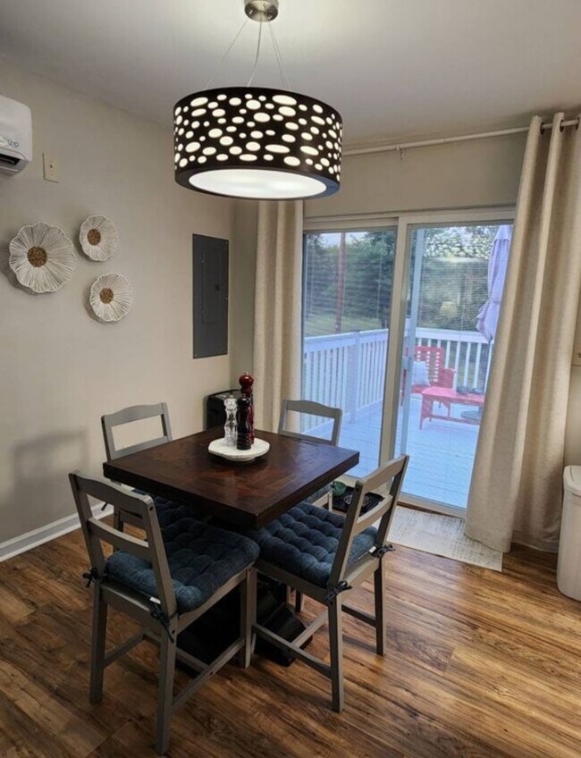 Foto del edificio - 1205 Jackson St