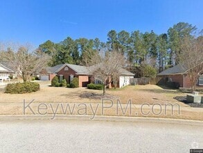 Building Photo - 641 Ventana Dr