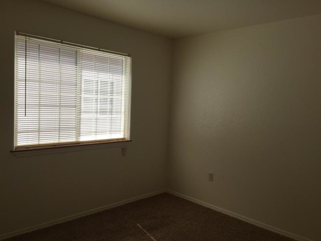 Foto del edificio - 507 E 8th St