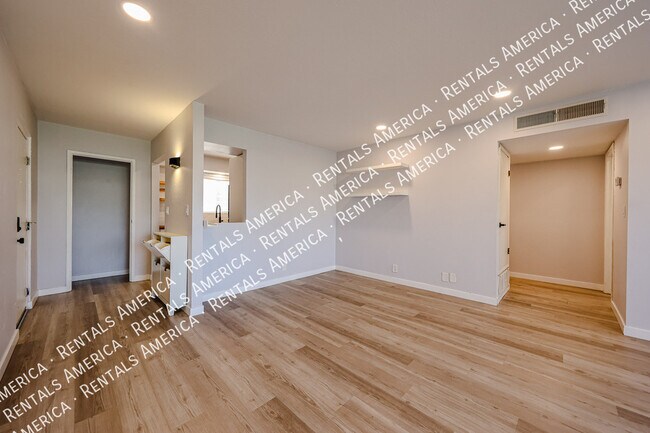 Foto del edificio - 4630 N 68th St
