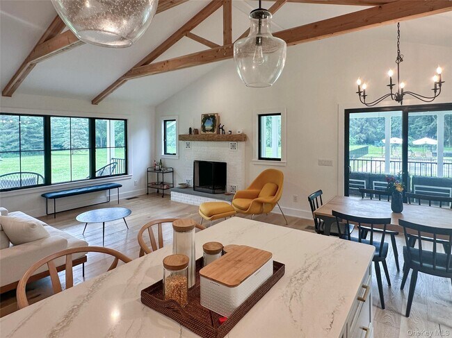 Foto del edificio - 441 Oak Summit Rd