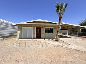 Building Photo - 1386 Lakeside Dr