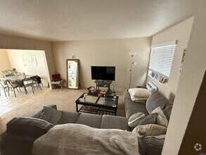 Building Photo - 7982 Mission Center Ct