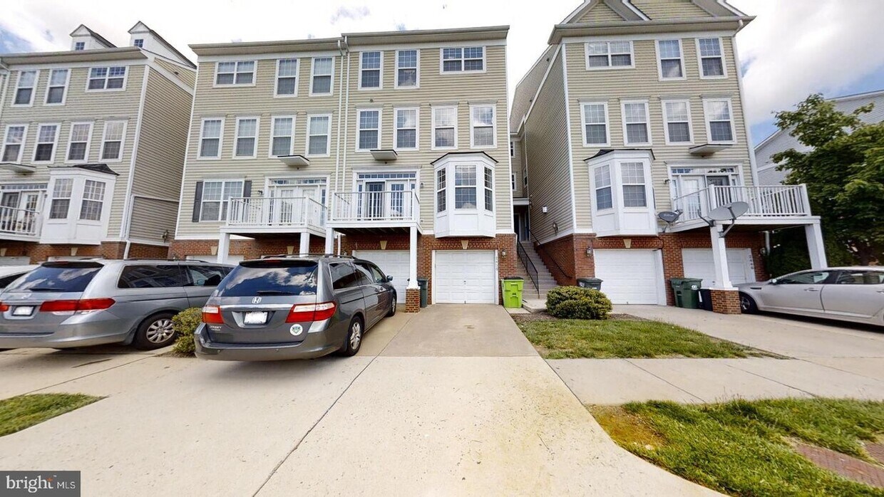 2450 Curie Ct, Oak Hill, VA 20171 Townhome Rentals in Oak Hill VA