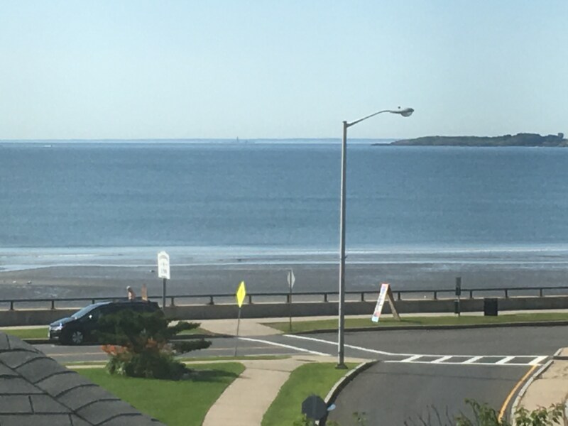 11 Eastman Ave Unit 2, Swampscott, MA 01907 Room for Rent in Swampscott, MA