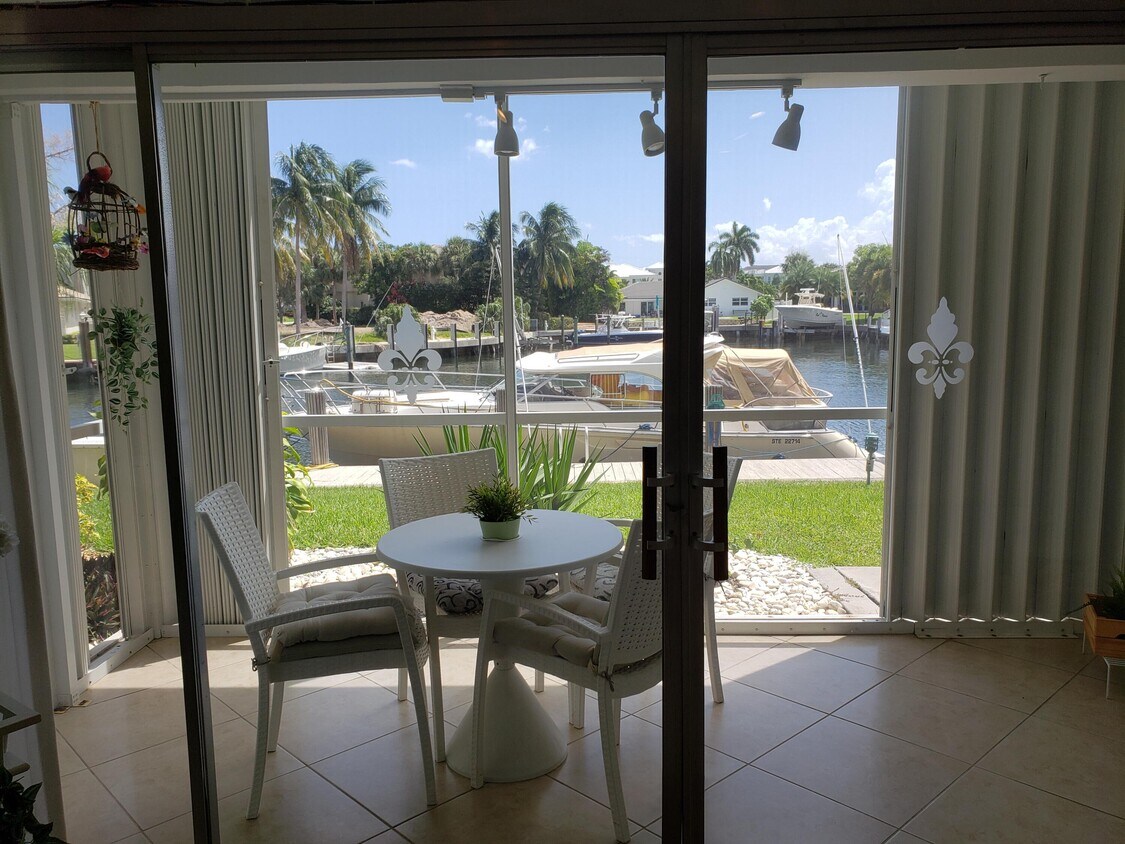 Foto principal - 698 NE Spanish River Blvd