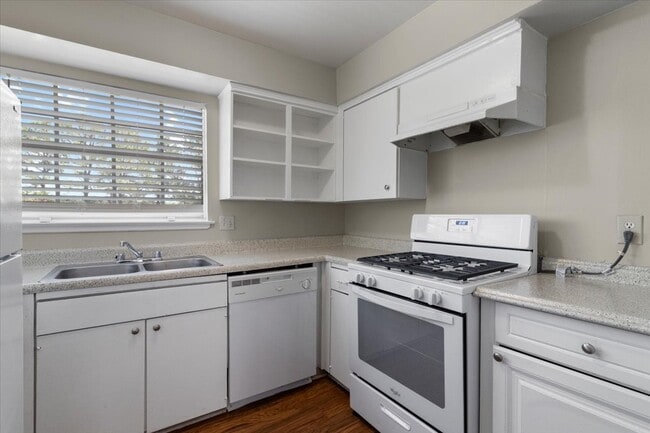 Kitchen - Prosper Riverdale