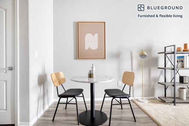 Foto del edificio - 5535 Westlawn Ave