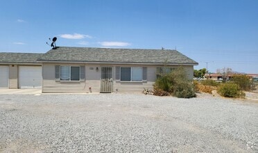 Building Photo - 2400 E Ambush St