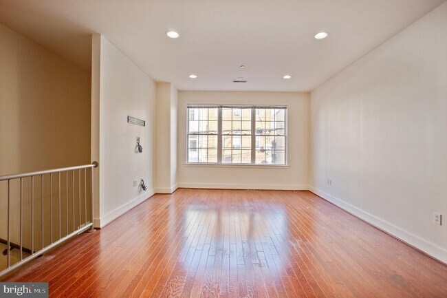 Foto del edificio - 714 Bainbridge St