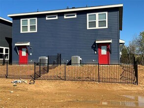 Building Photo - 3501 E Renfro St