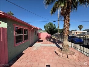 Building Photo - 400 N 15th St