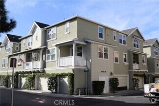 Building Photo - 64 Valmont Way